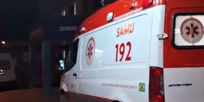 Adolescente se fere após colisão entre bicicleta elétrica e carro em Ji-Paraná