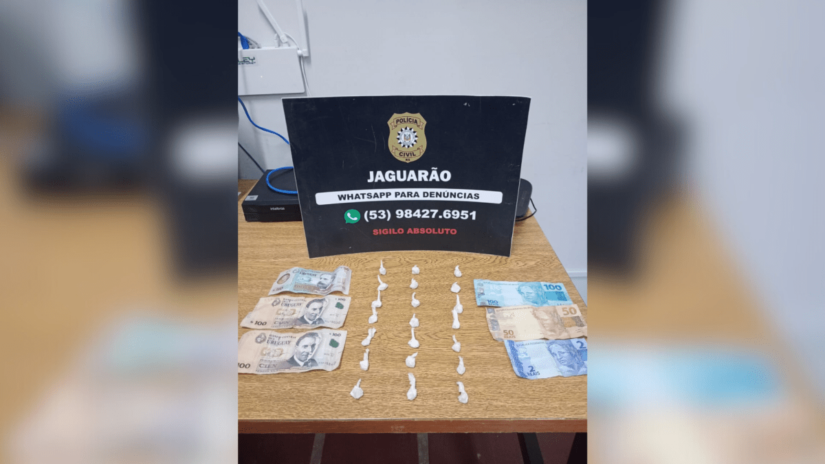 “Vovó do tráfico” é presa com 21 pedras de crack em casa no RS