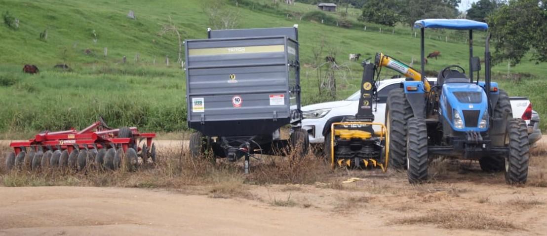 Ismael Crispin viabiliza equipamentos para produtores em Campo Novo de Rondônia