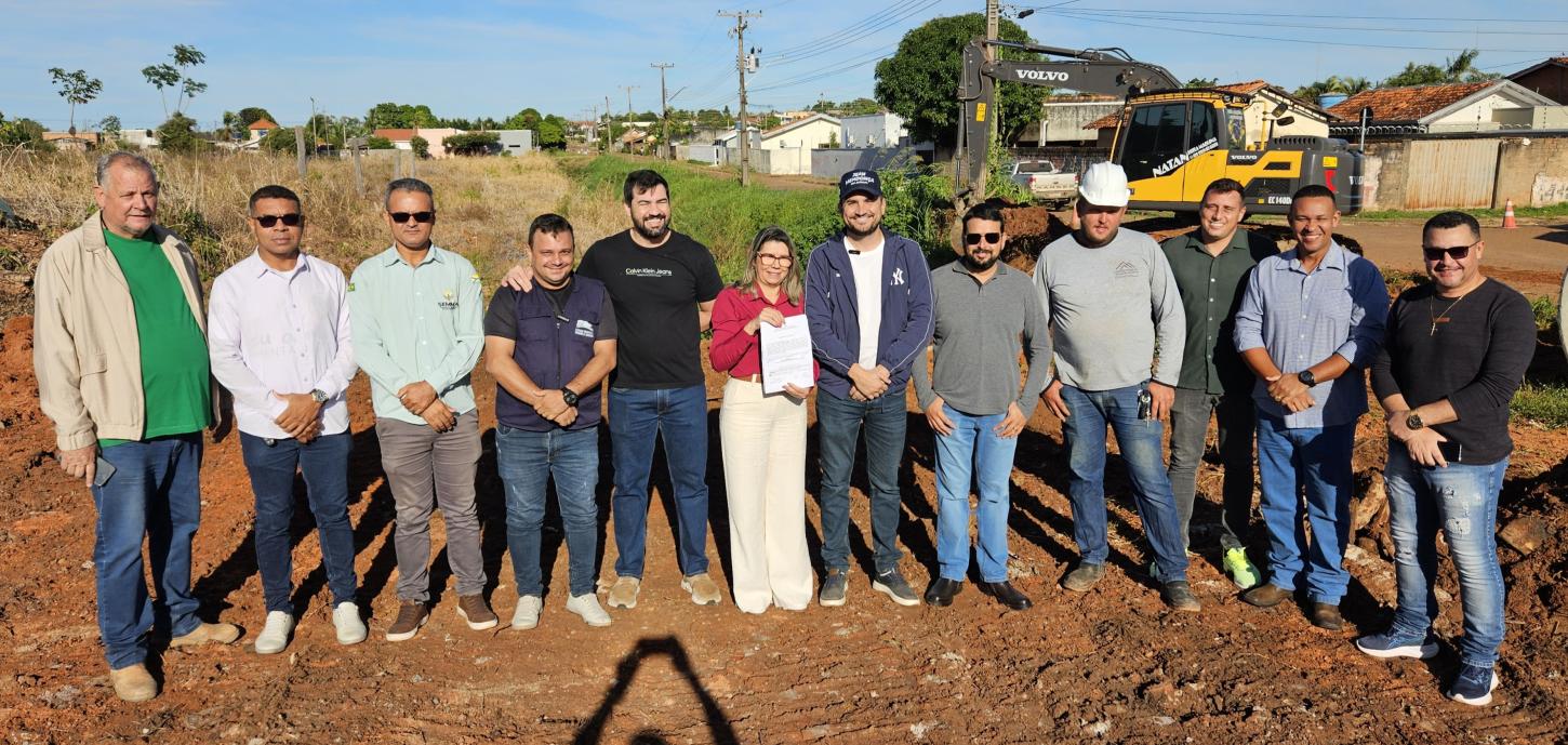 Jean Mendonça viabiliza parceria para garantir obra de drenagem em Pimenta Bueno