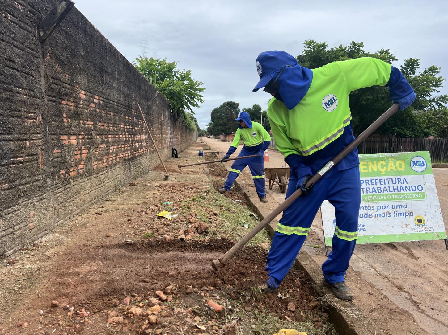 Prefeitura leva mutirão de limpeza a mais de 15 pontos da capital