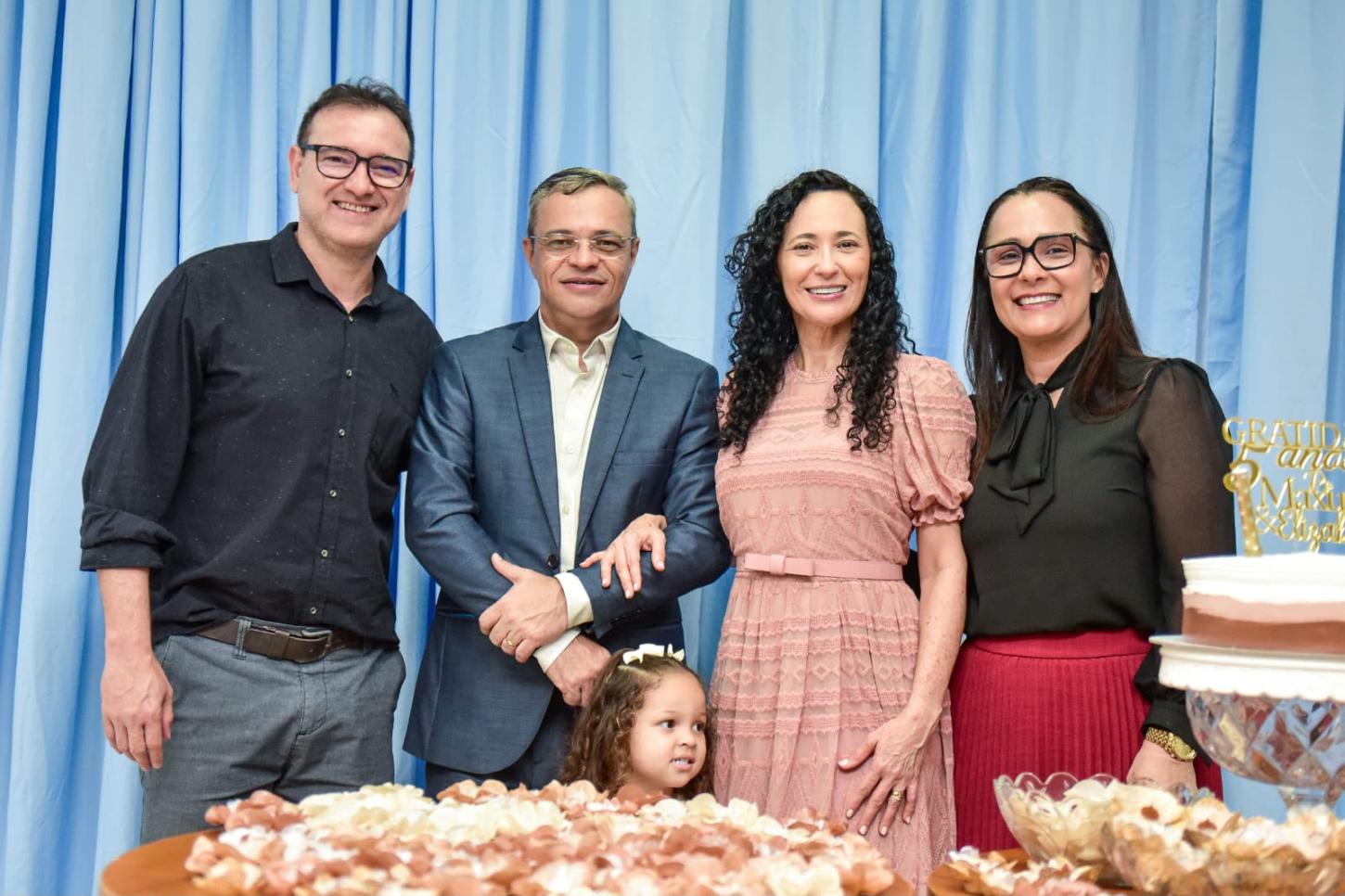 Rosangela Donadon participa de culto em ação de graças pelos cinco anos de pastorado de Maxuel Kaiser em Rolim de Moura